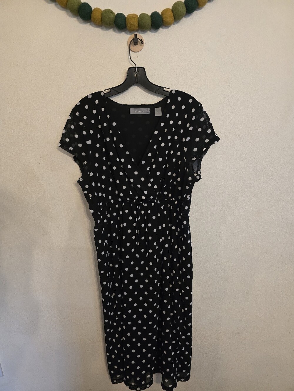 Liz Claiborne Women’s Polka Dot Sheer Lined Dress Size XL V-neck Tie Waist